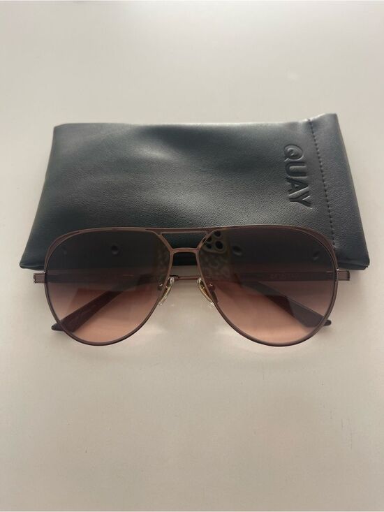 QUAY Open Tab Aviator style Sunglasses NWT